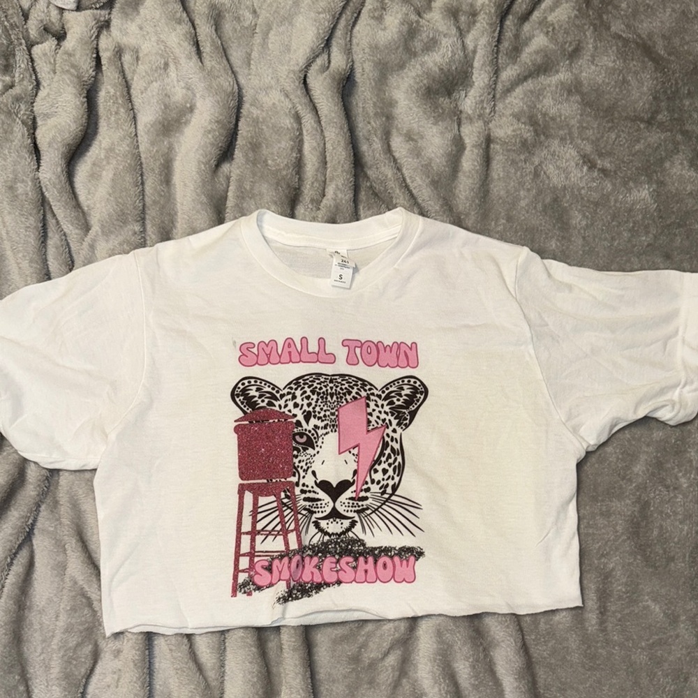 Small Town Smokescreen Graphic Tee - White & Pink